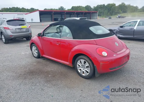 2010 Volkswagen New Beetle 2.5L z USA, uszkodzony, nr VIN 3VWRG3AL9AM002676